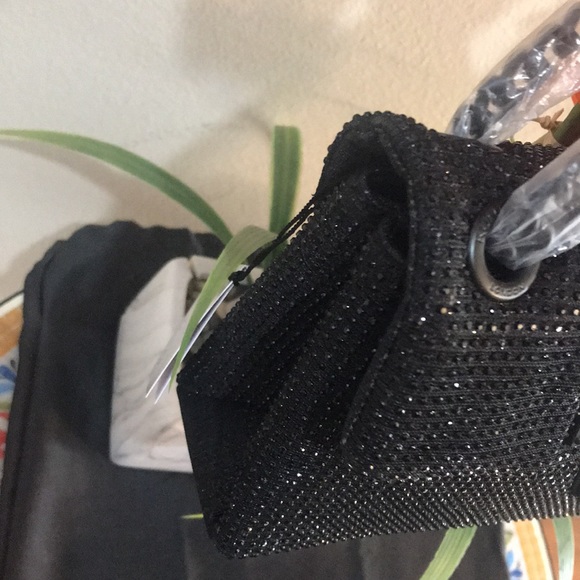 - Kurt Geiger London Brixton Shoulder Bag Kurt Geiger London - Picture 4 of 16